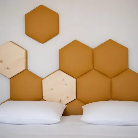 Beecaramulo-apiturismo